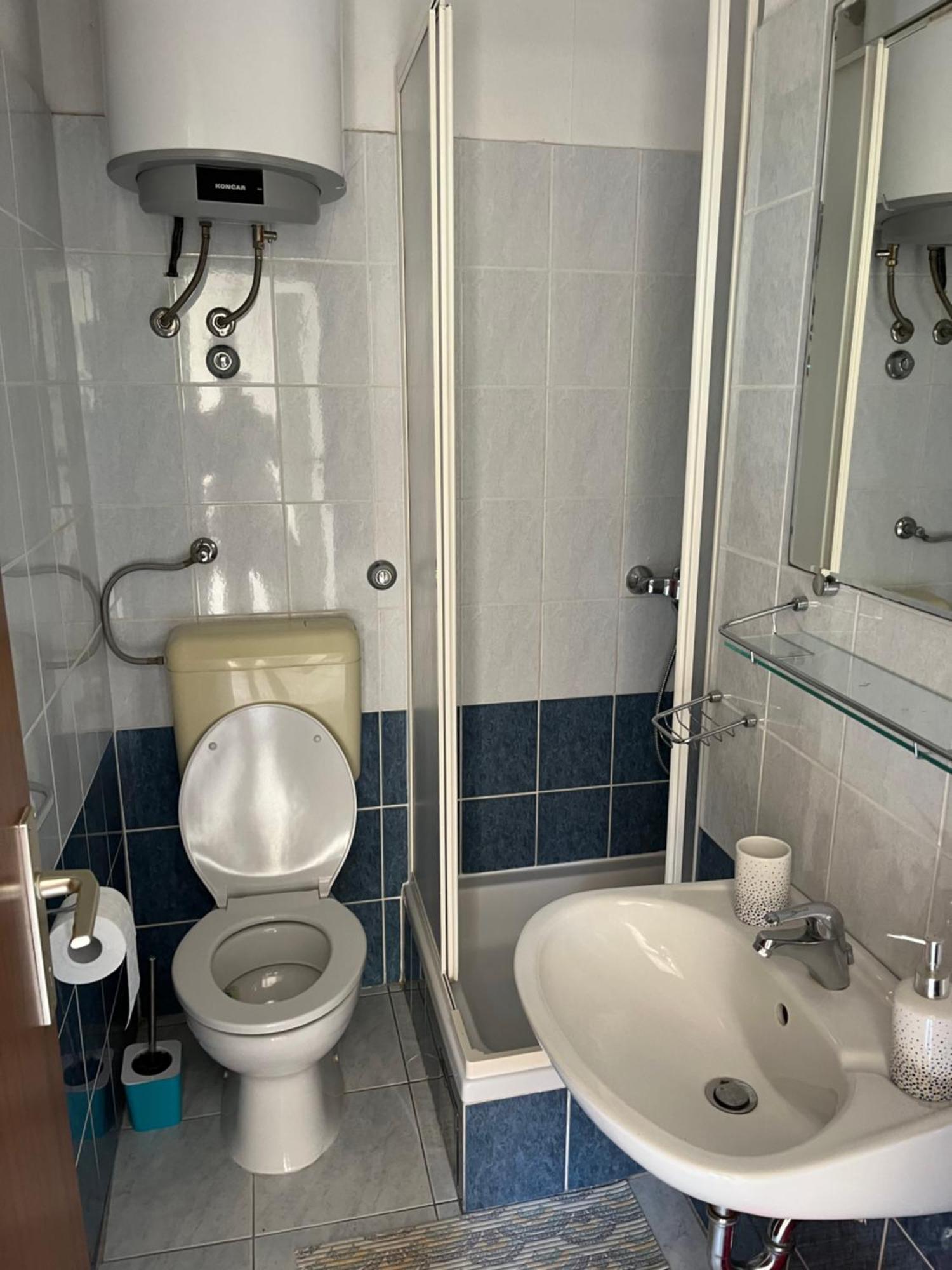 Apartments Despotovic Vis Szoba fotó
